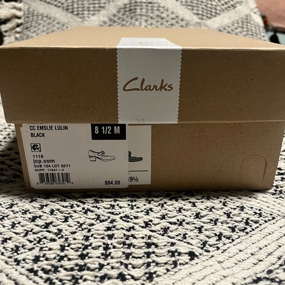 Clarks Comfort Collection Emslie Lulin Women's Black Mary Jane Pumps, 8.5. - Picture 8 of 8